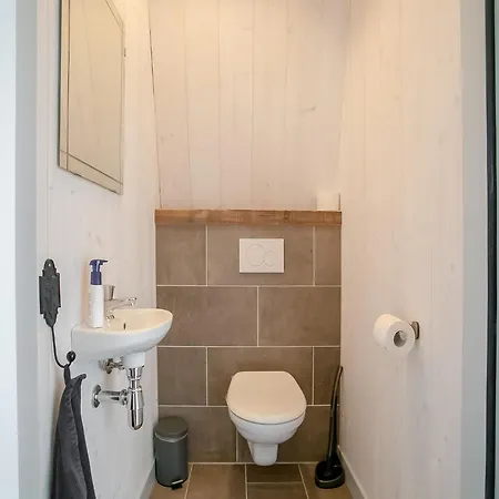 Spacious Hazenborgh In Near Holiday home *