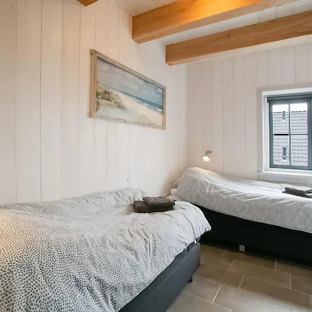 Spacious Hazenborgh In Near Holiday home