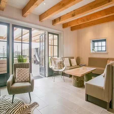 Spacious Hazenborgh In Near * كالانتسوج