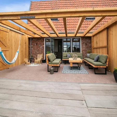 Spacious Hazenborgh In Near Callantsoog