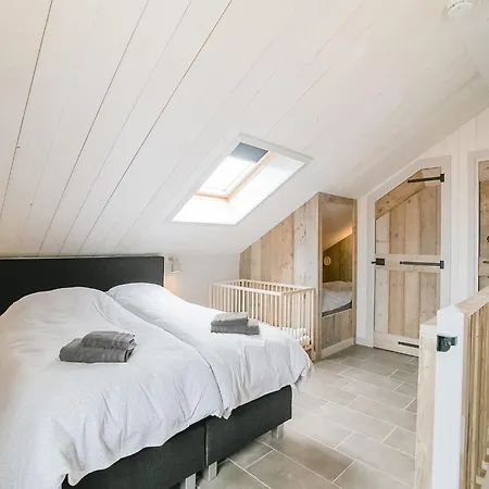 Semesterbostad Spacious Hazenborgh In Near