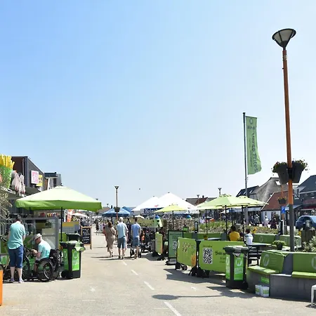 Semesterbostad Spacious Hazenborgh In Near Callantsoog