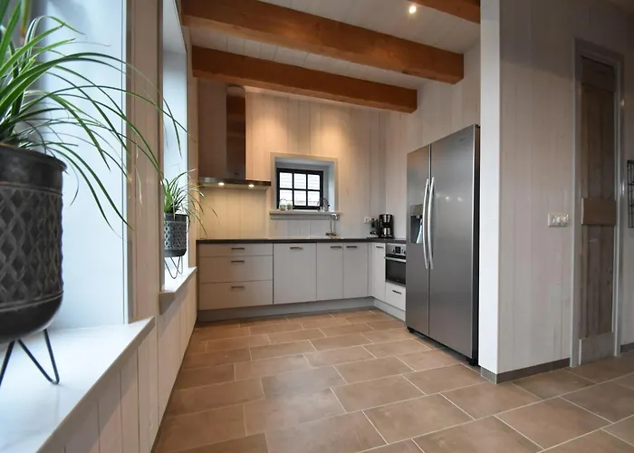 Spacious Hazenborgh In Near *