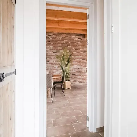 Spacious Hazenborgh In Near * Каллантсог